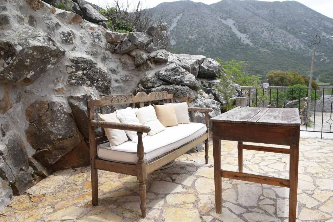 Stone Built Villa Galatia, Poolside & Perfect View Karés 외부 사진