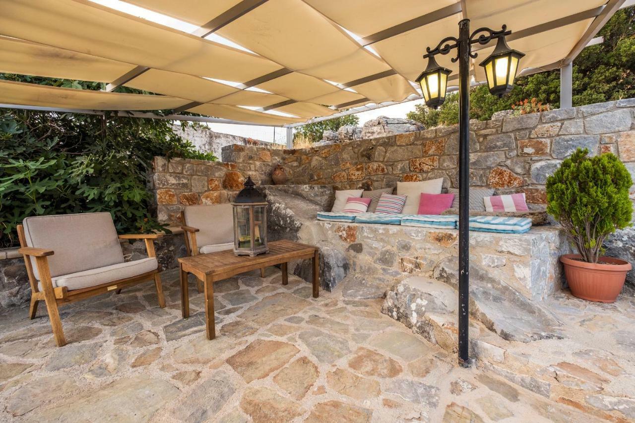 Stone Built Villa Galatia, Poolside & Perfect View Karés 외부 사진