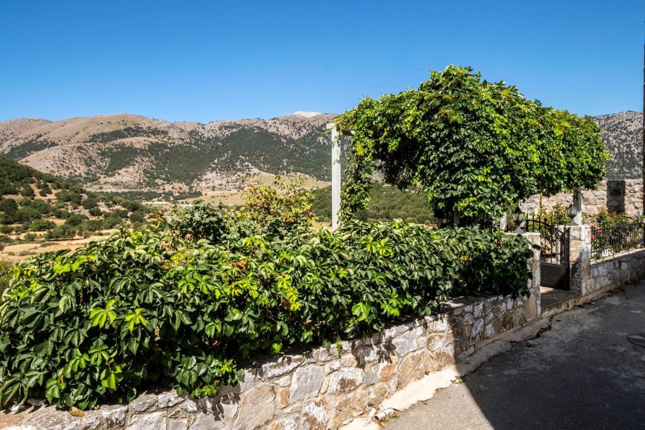 Stone Built Villa Galatia, Poolside & Perfect View Karés 외부 사진